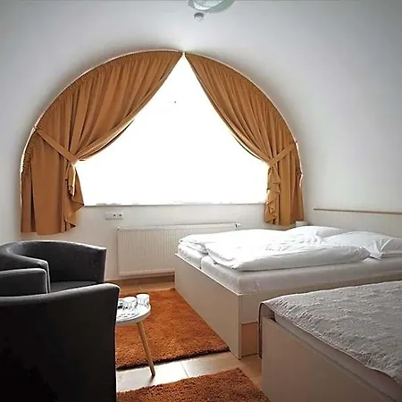 U Pidly Szálloda 3*